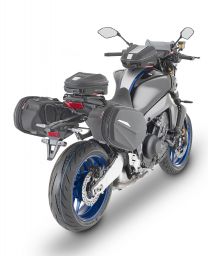 KREPŠIŲ LAIKIKLIAI EASYLOCK YAMAHA MT-09 - MT-09 SP 21 GIVI (TE2156)